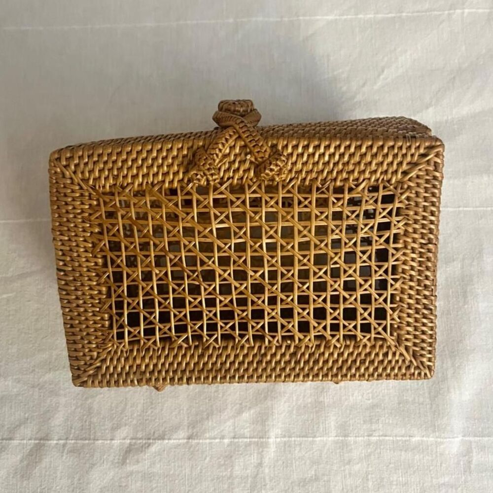 Adorable Rattan Clutch